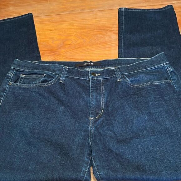 Joe’s Jeans Men’s - Picture 3 of 9